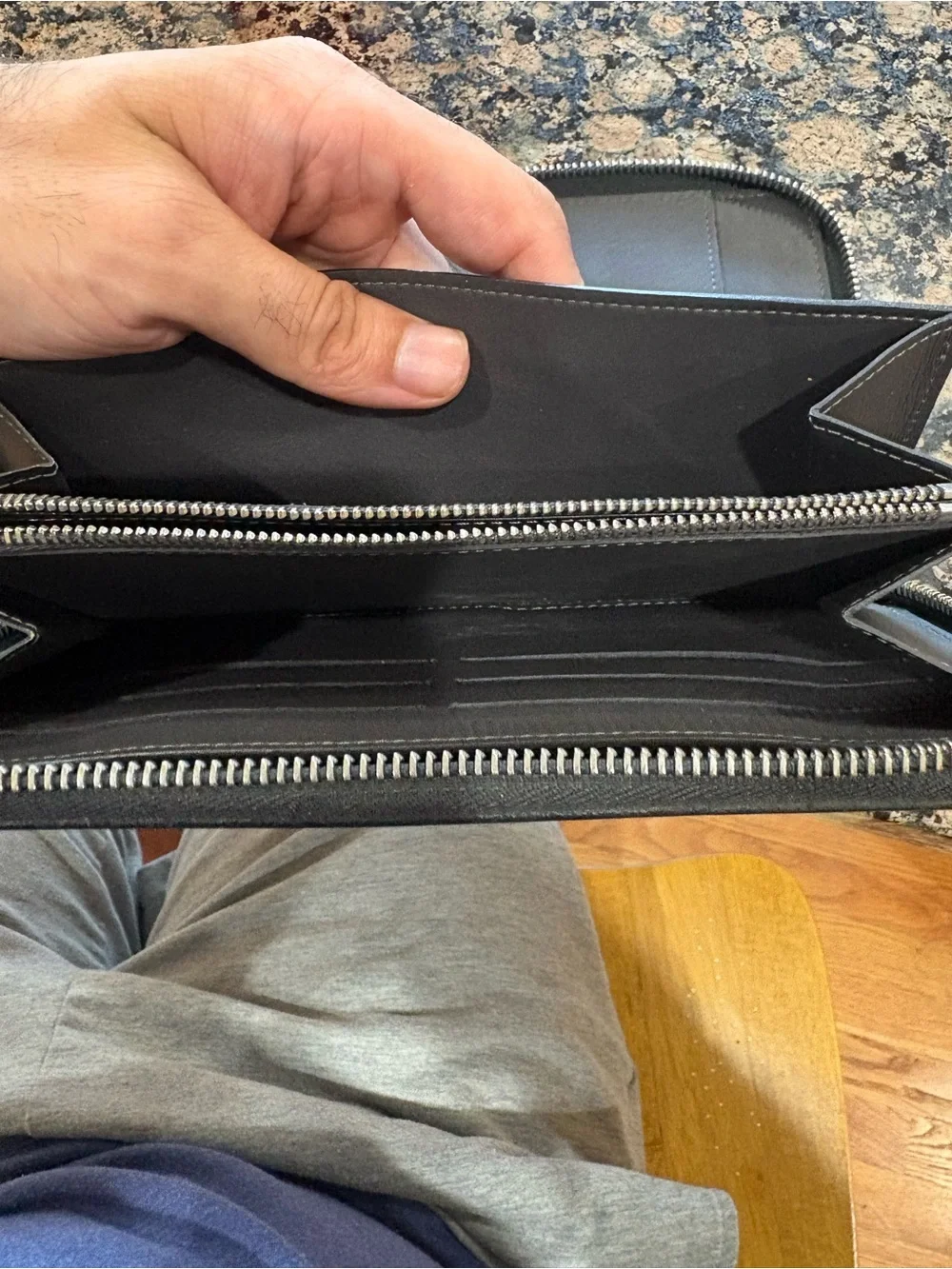 Louis Vuitton Zippy Organizer Smooth  Black 2016 unisex
